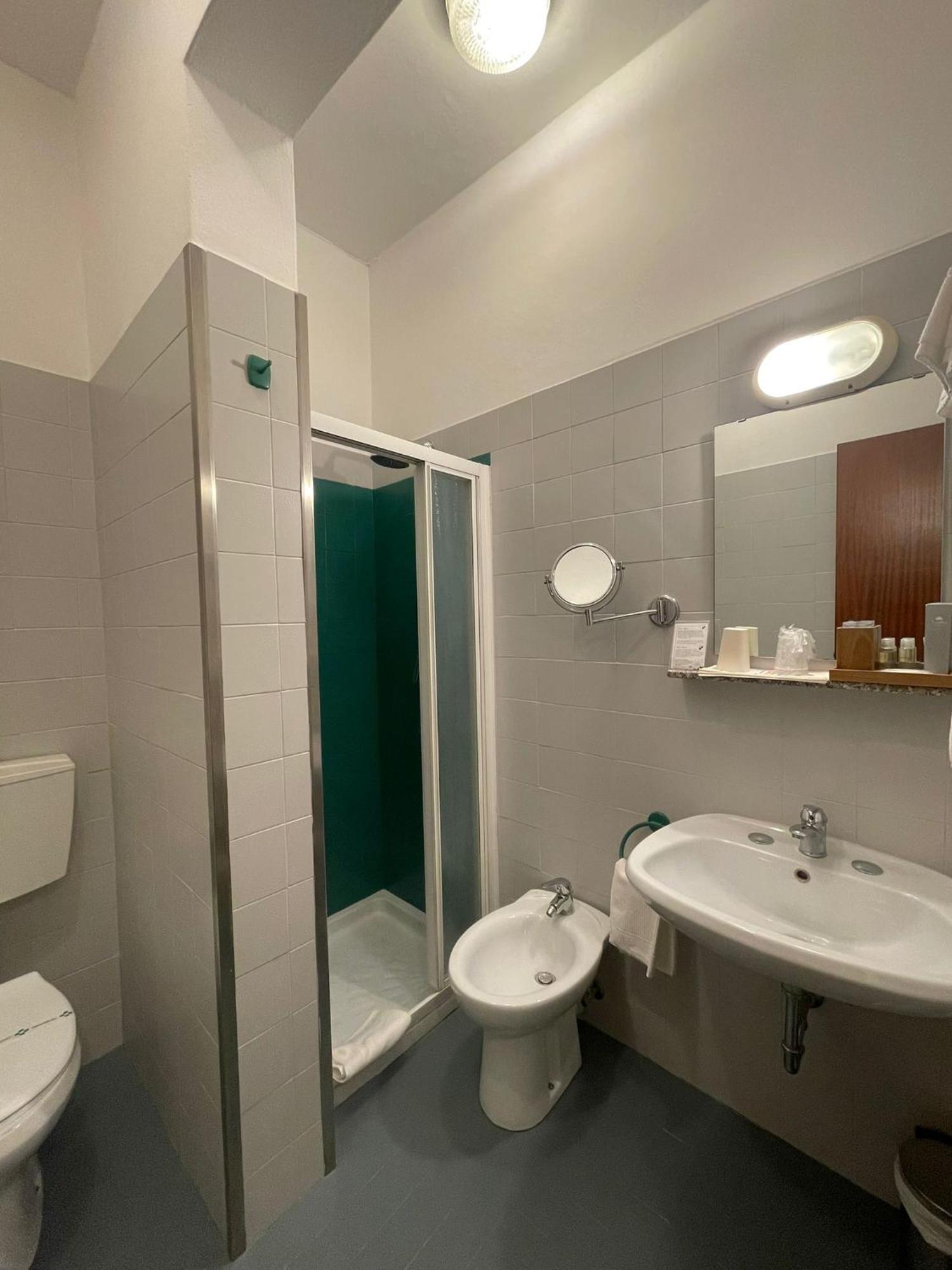 Hotel La Bussola Cittiglio Eksteriør bilde